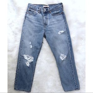 Levi’s Wedgie Fit Straight Jeans Size 28 NWOT